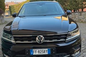 VOLKSWAGEN TIGUAN- SUV AFFIDABILE E SPAZIOSO