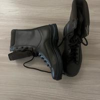 Scarpe Anfibi / stivali