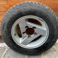 Cerchi e gomme Suzuki jimny