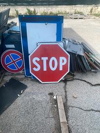 Segnali stradali