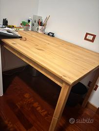 Tavolo in pino ikea