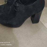 Tronchetto scamosciato nero