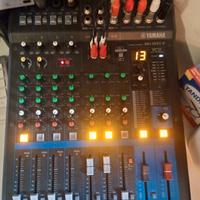 Mixer Yamaha MG 10 XUF