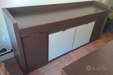 Mobile con tavolo a scomparsa