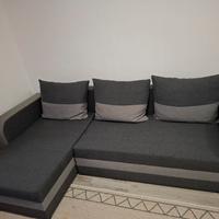 divano letto (ang) + tavolo salotto 