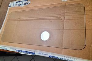 Lunotto posteriore pulmino fiat 850