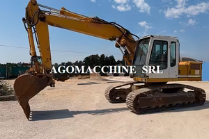 Liebherr R900