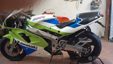 kawasaki zxr 750