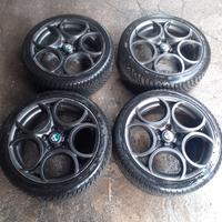 Alfa Romeo Giulietta Cerchi e Gomme 225/40/18 M+S