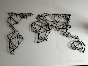 Mappamondo in metallo da parete