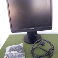 Monitor Samsung SyncMaster 743 BM 17" da scrivania