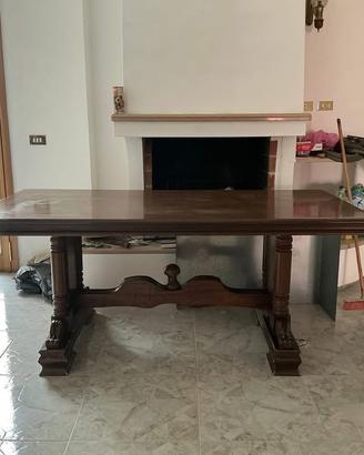 Tavolo in legno