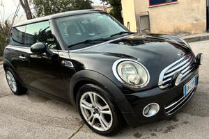 MINI COOPER R56 anno 2010 One D 1600 diesel 90 cv