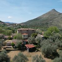 Casale in Pietra tra Mare e Borgo ai piedi Parco A