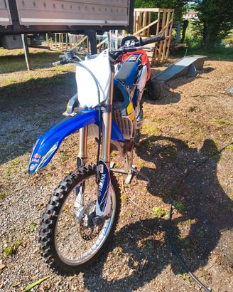 Yamaka yzf 250