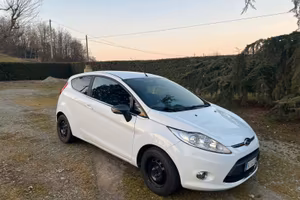 ford fiesta titanium 