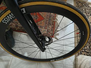 cerchi DT SWISS CRC1100 spline con copertoni 