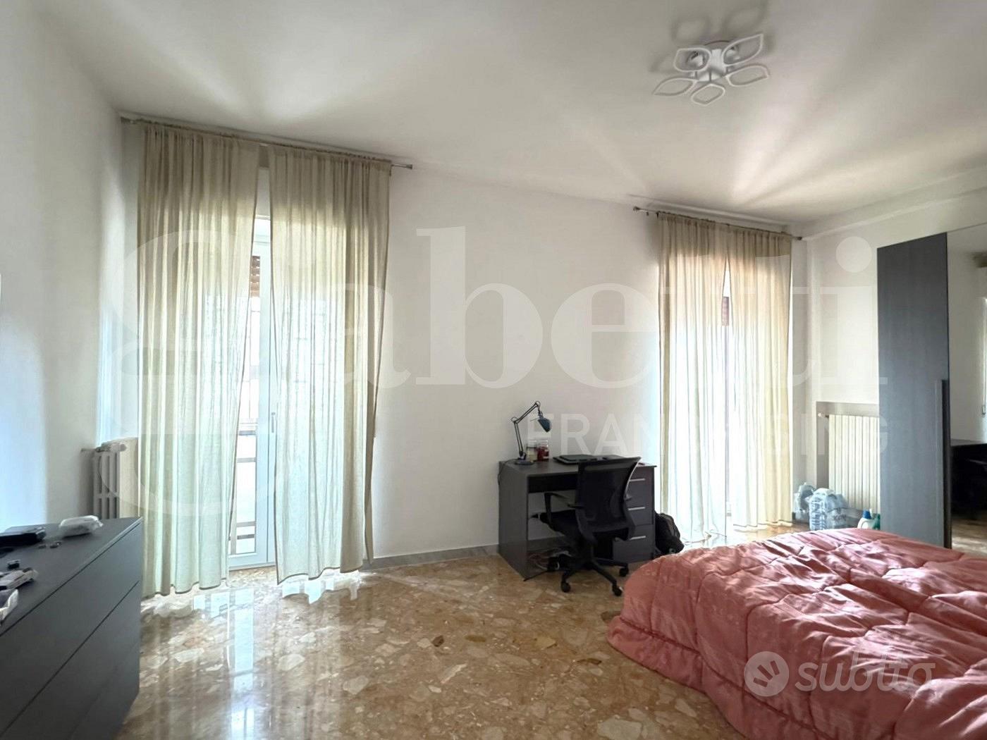Apartment in Bari, Municipio 2 - Altro