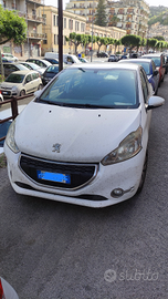 Peugeot 208 HDi 1.4 mix
