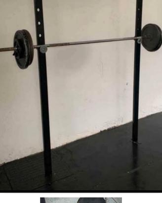rack squat salva spazio + 131 kg di dischi ghisa 