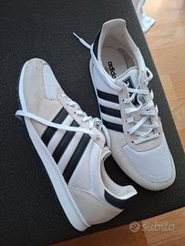 Adidas uomo tg 43