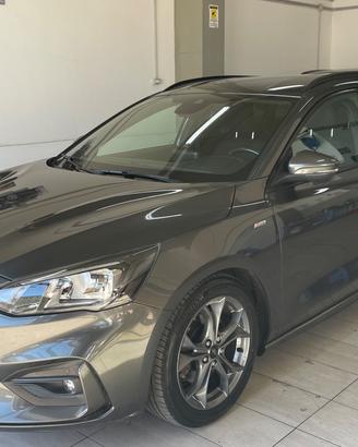 Ford Focus 1.5 TDCi 120 CV ST Line GANCIO TRAINO