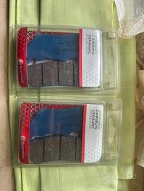 Kit pastiglie freno anteriore brembo