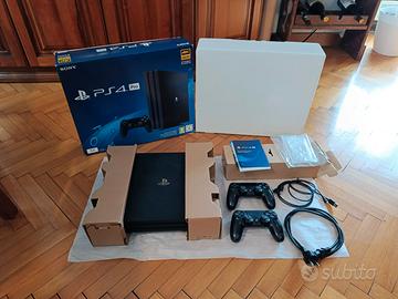 PlayStation 4 Pro 1TB + 2 Controller + Scatola