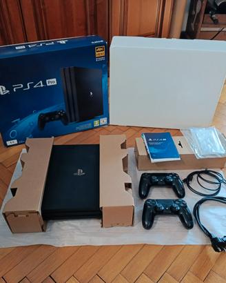 PlayStation 4 Pro 1TB + 2 Controller + Scatola
