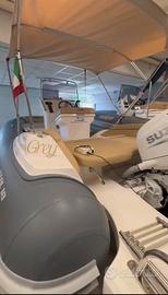 Salpa Soleil 18 con Suzuki 40 Ari