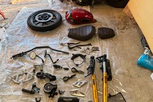 Triumph 400X incidentata