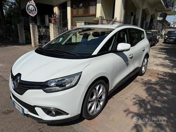 Renault Grand Scenic dCi 8V 110 CV Energy Bose