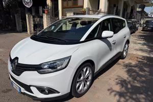 Renault Grand Scenic dCi 8V 110 CV Energy Bose