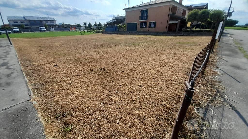 Terreno di 667 m² a Mestrino - Vista 2