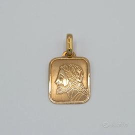 Ciondolo con Cristo in oro(Gold) giallo 18kt  A.71