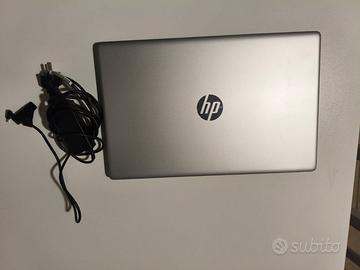 Portatile HP 17-cnxxx ,  17,3” pollici