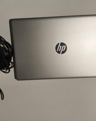 Portatile HP 17-cnxxx ,  17,3” pollici