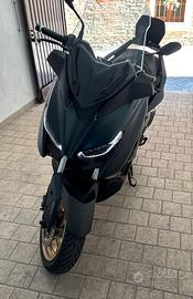 Yamaha XMAX 300 Tech MAX – 2023