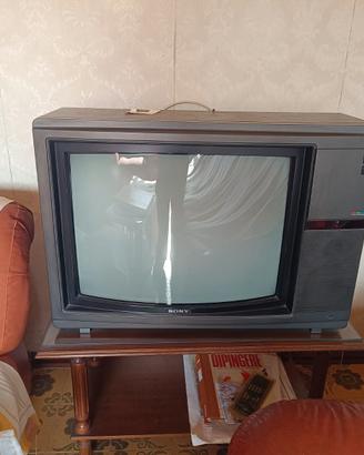 televisore Sony trinitron vintage