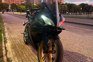 YZF R125