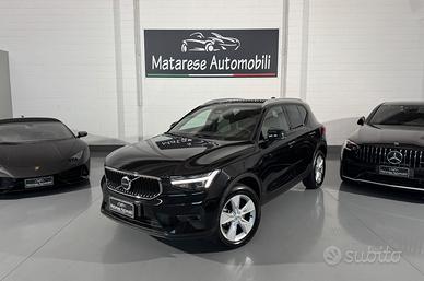Volvo XC40 B3 MILD HYBRID CORE auto 2.0cc 163cv Ca