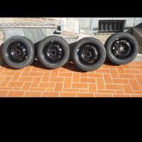 Ruote Pirelli con cerchi originali  VW 6Jx14 5x100