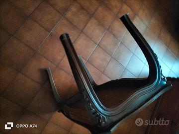 N.5 pezzi/Tavolino e comodino e porta tv e mobile 