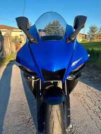 Yamaha R1 2023 