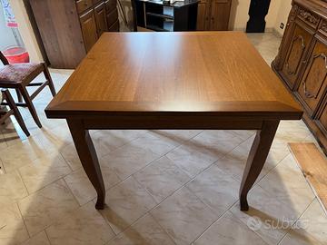Tavolo in legno quadrato 105-210x105 h80 + 6 sedie
