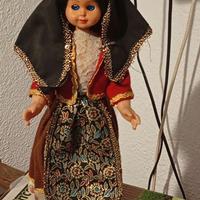 Bambola sarda vintage