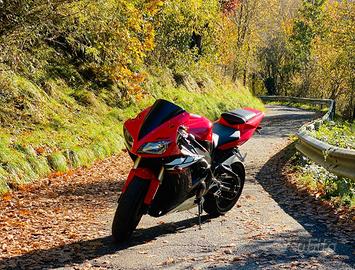 Yamaha YZF R1 2002 iscritta ASI