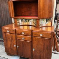 Credenza antica