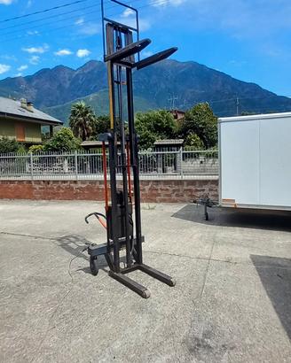 carrello elevatore 
