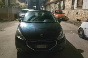 Peugeot 208 2000 euro